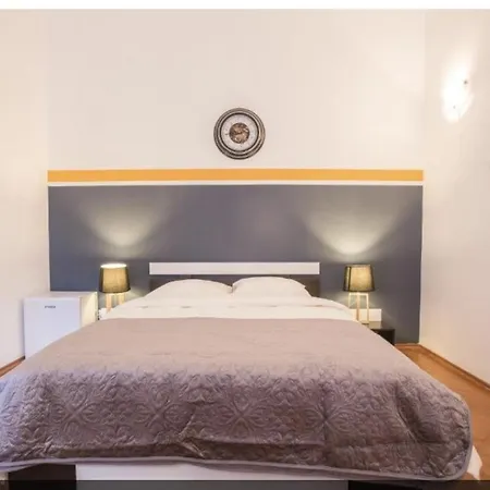 Апартаменты Nicolae Tonitza Street 4bedroom Бухарест